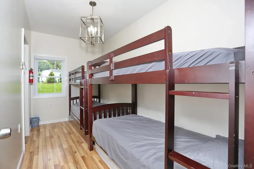 17 Harvard Square Woodridge NY 12789