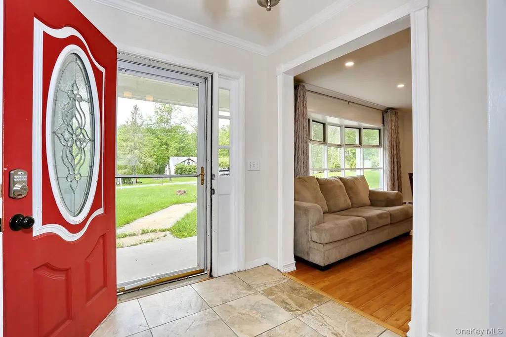 17 Harvard Square Woodridge NY 12789