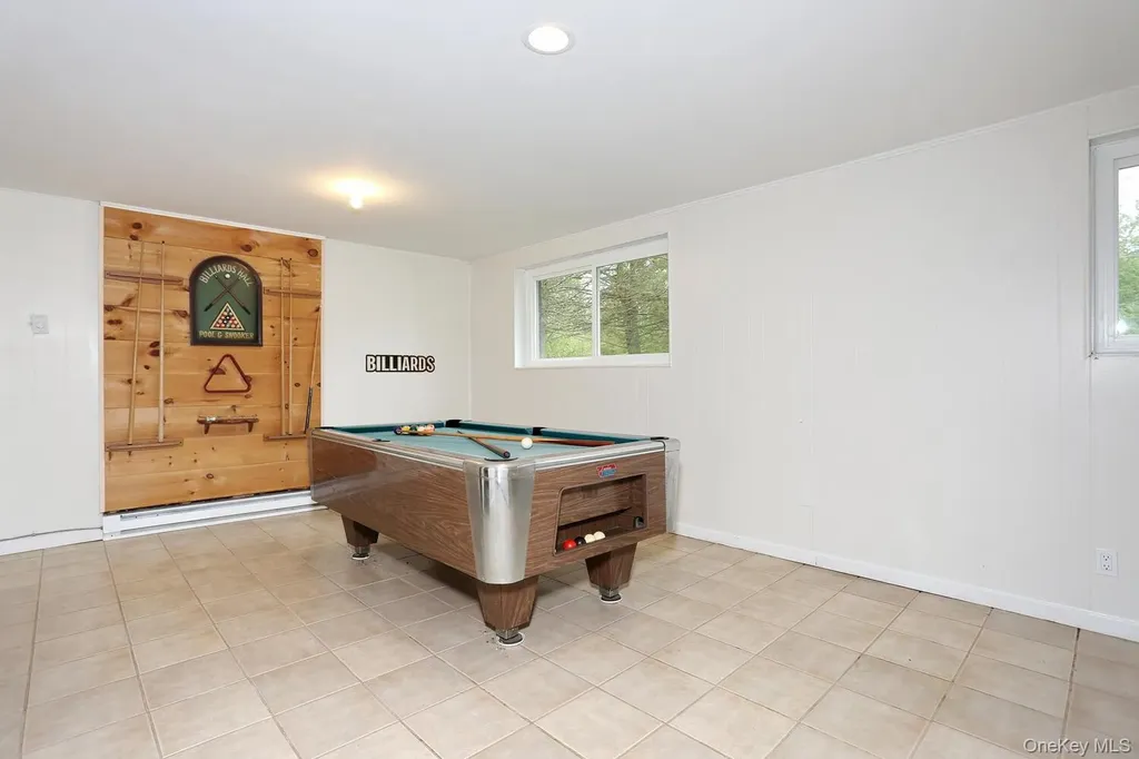 17 Harvard Square Woodridge NY 12789
