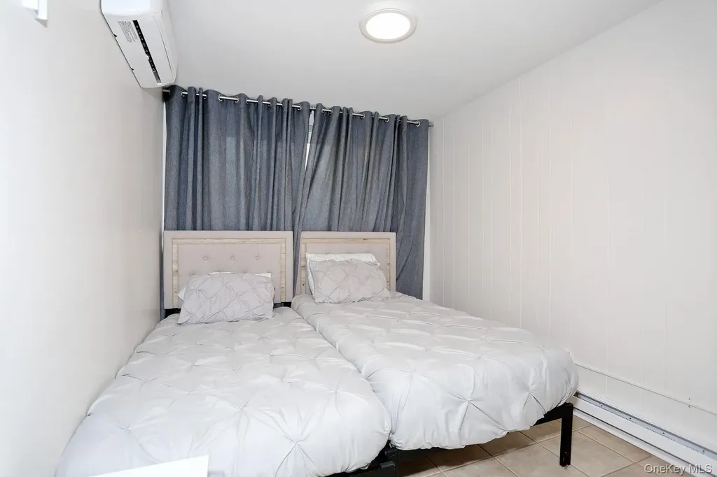 17 Harvard Square Woodridge NY 12789