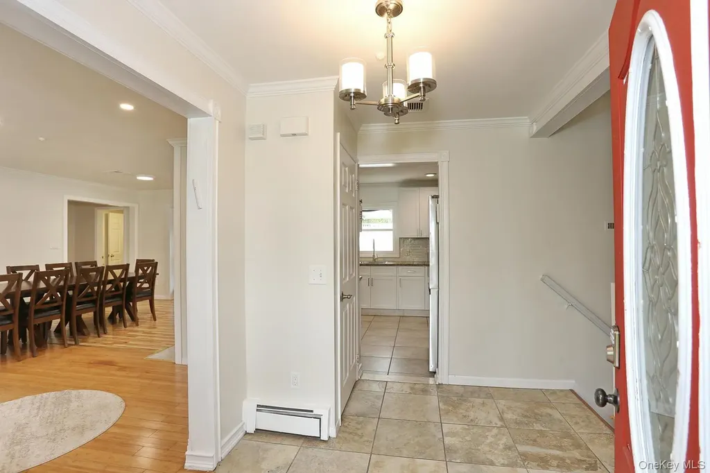 17 Harvard Square Woodridge NY 12789