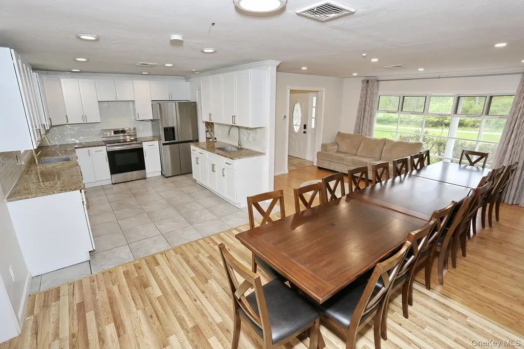 17 Harvard Square Woodridge NY 12789