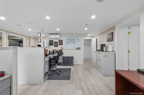 1050 Mamaroneck Avenue Mamaroneck NY 10543