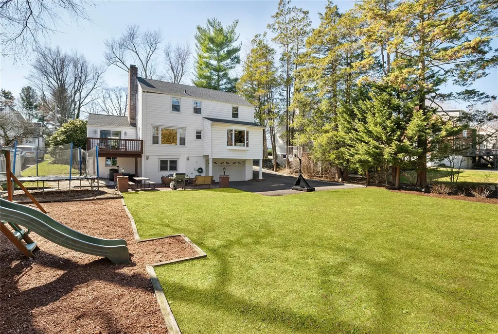 14 Richbell Road White Plains NY 10605