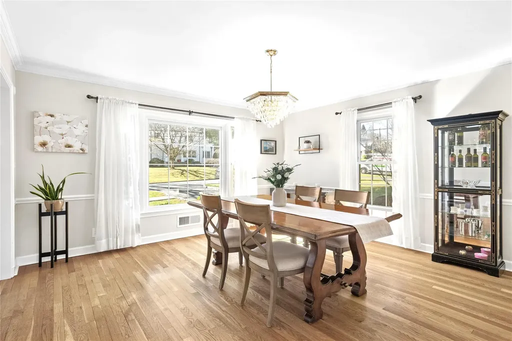 14 Richbell Road White Plains NY 10605
