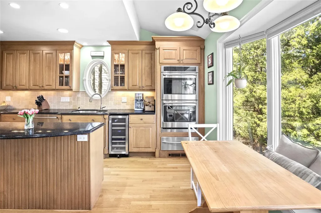 14 Richbell Road White Plains NY 10605