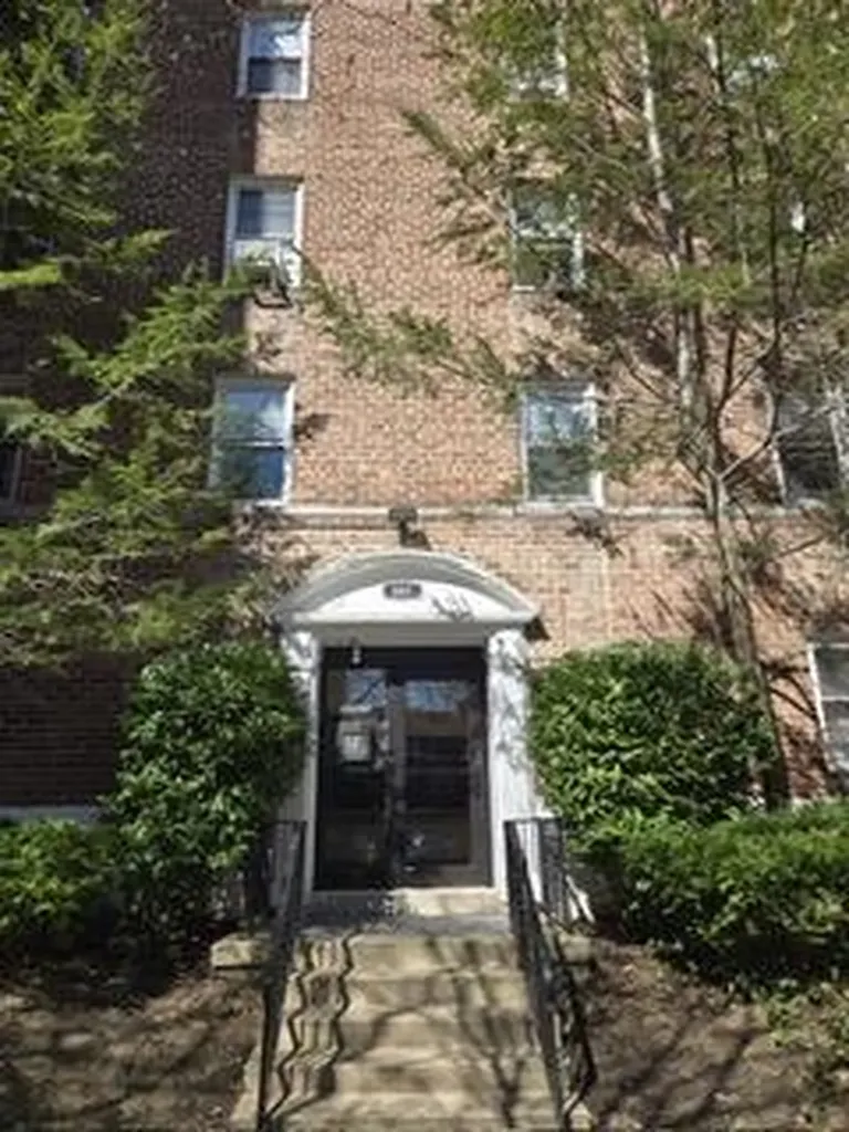 801 Bronx River Road Bronxville NY 10708