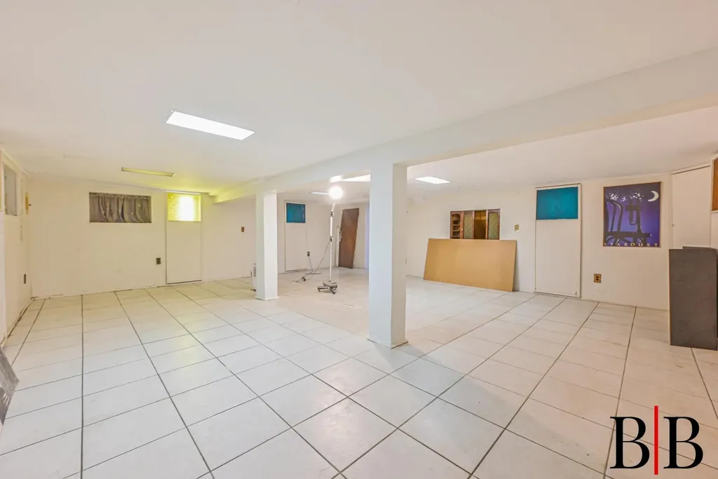 7406 Avenue U Brooklyn NY 11234