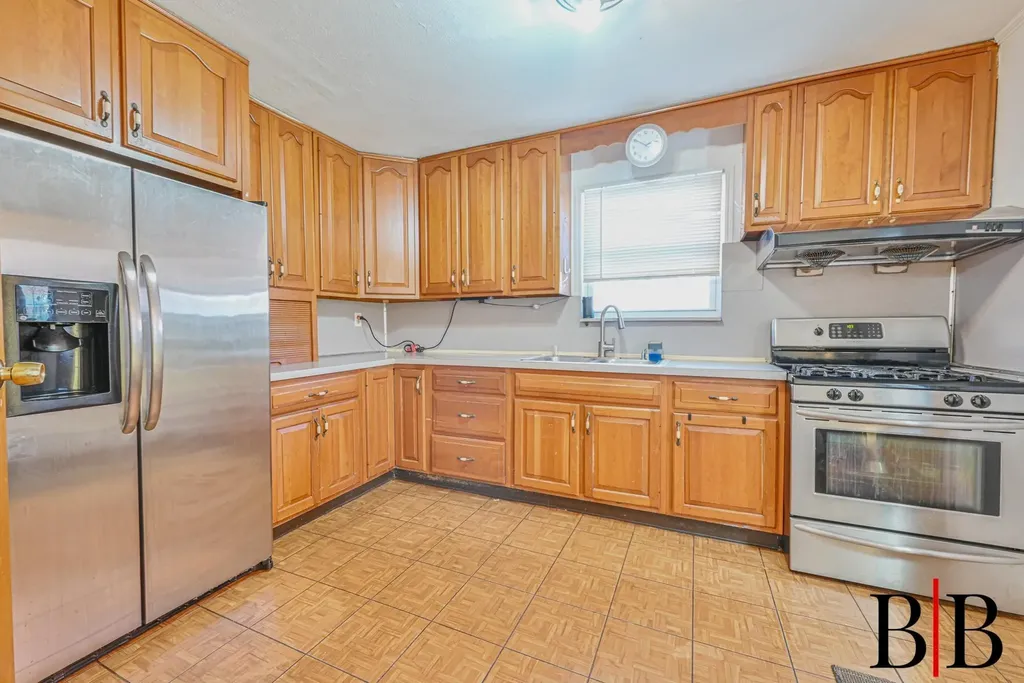 7406 Avenue U Brooklyn NY 11234