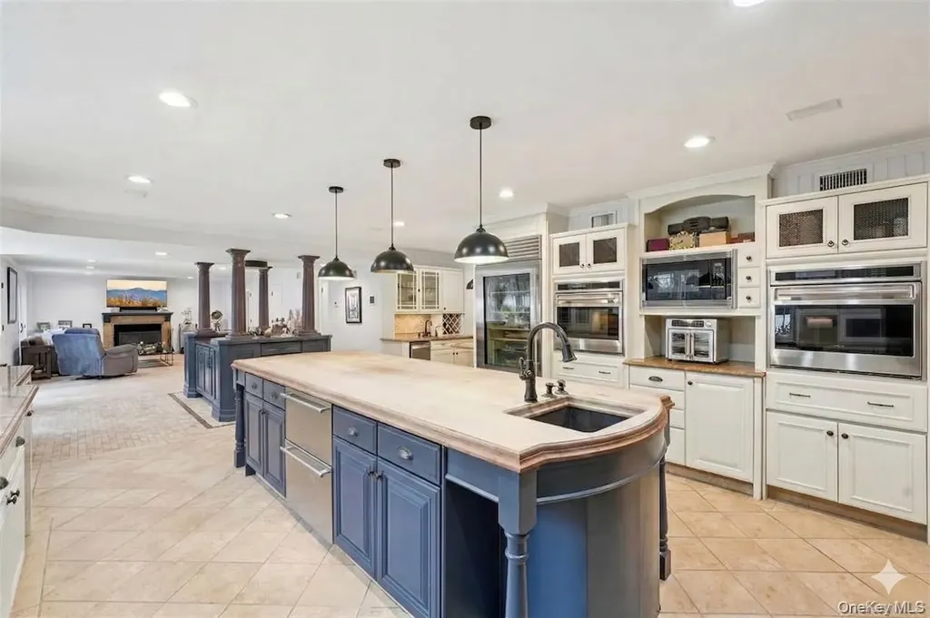 8 Tor Terrace New City NY 10956
