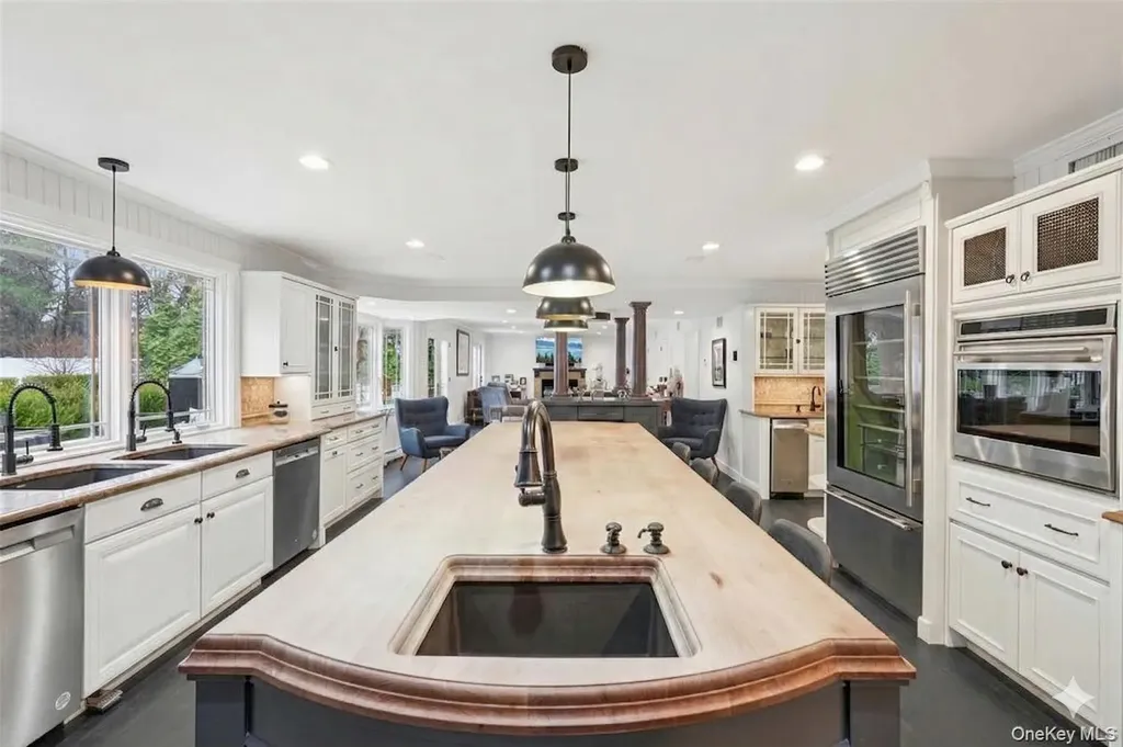 8 Tor Terrace New City NY 10956