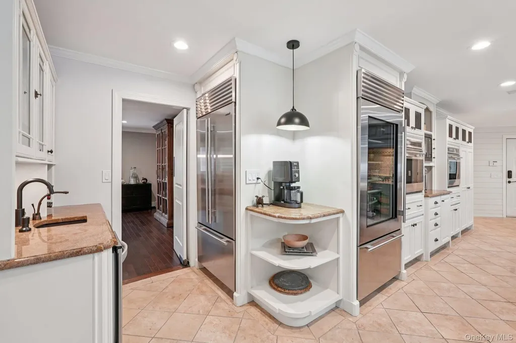 8 Tor Terrace New City NY 10956