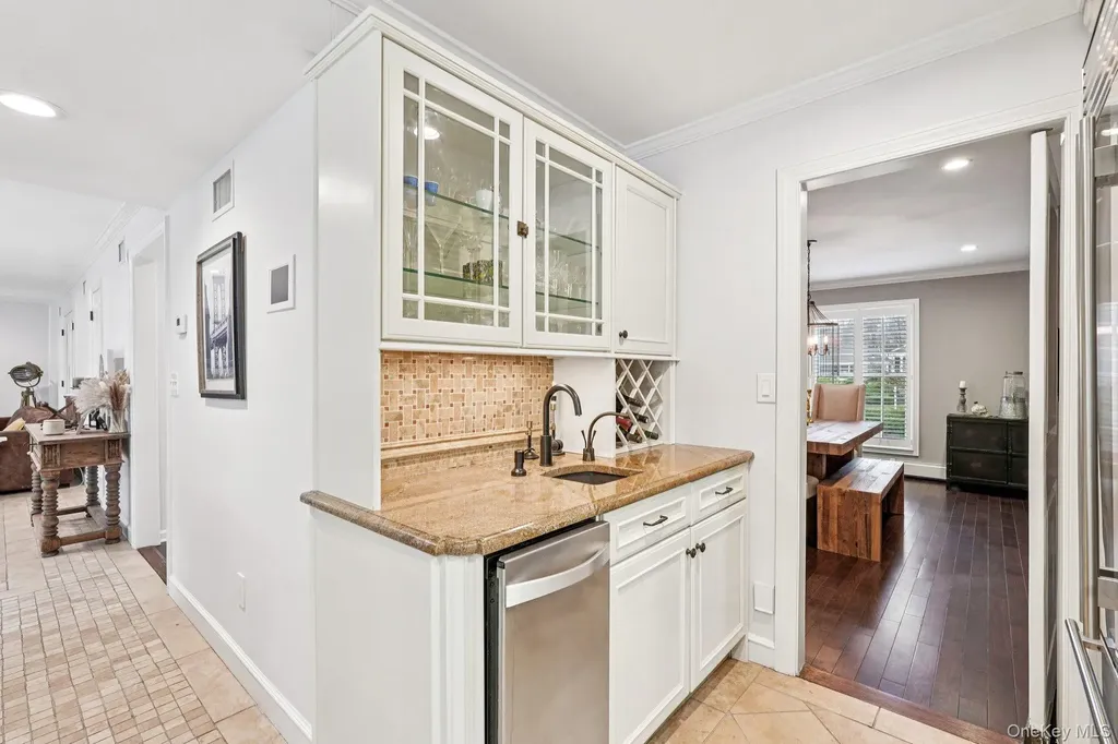 8 Tor Terrace New City NY 10956