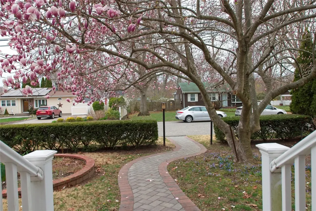 79 Hempstead Avenue Miller Place NY 11764