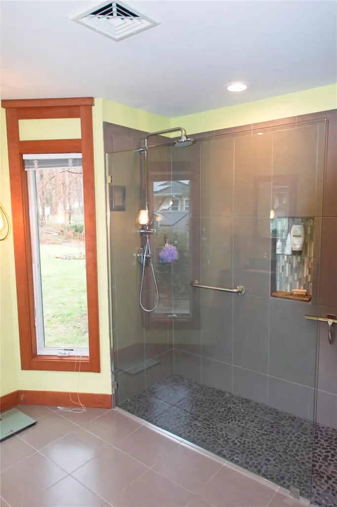 79 Hempstead Avenue Miller Place NY 11764
