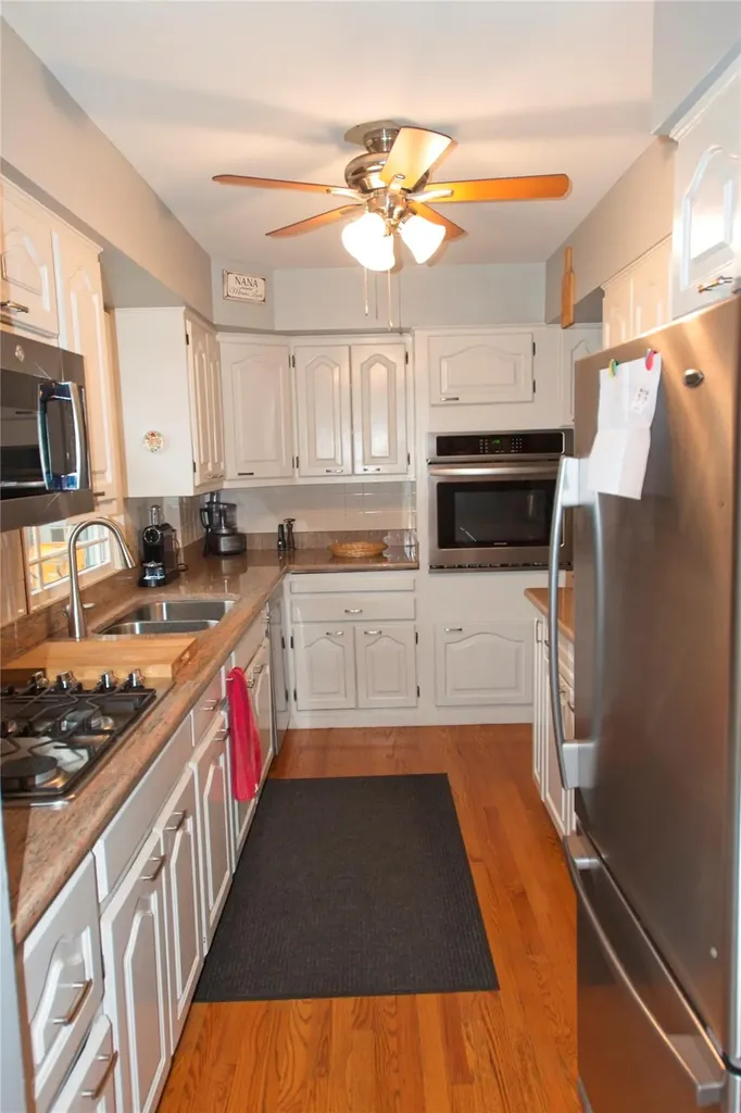 79 Hempstead Avenue Miller Place NY 11764