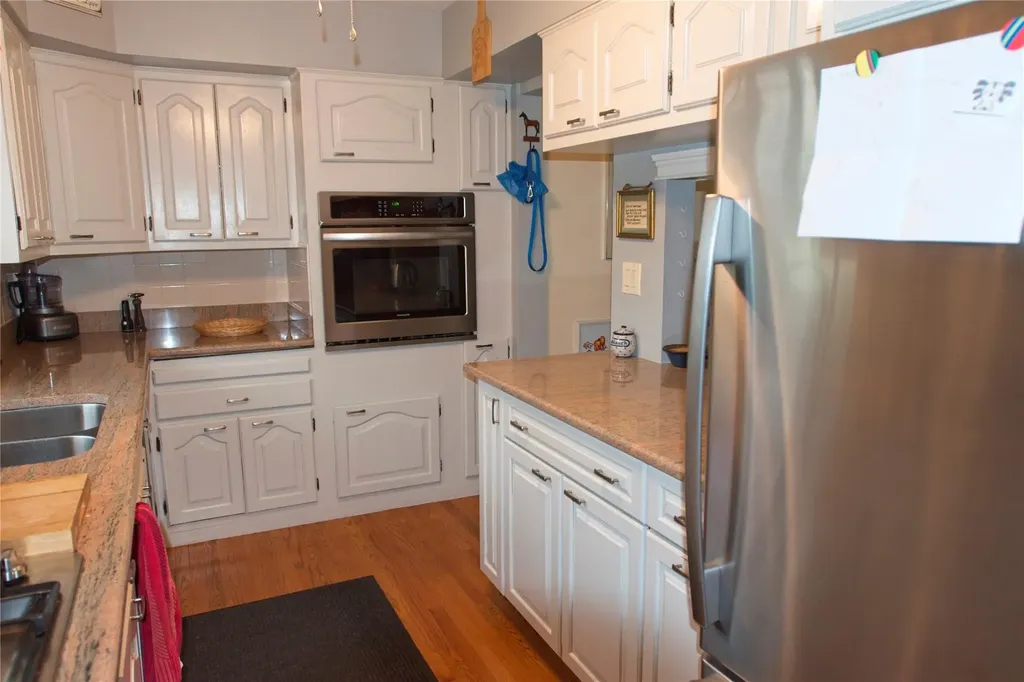 79 Hempstead Avenue Miller Place NY 11764