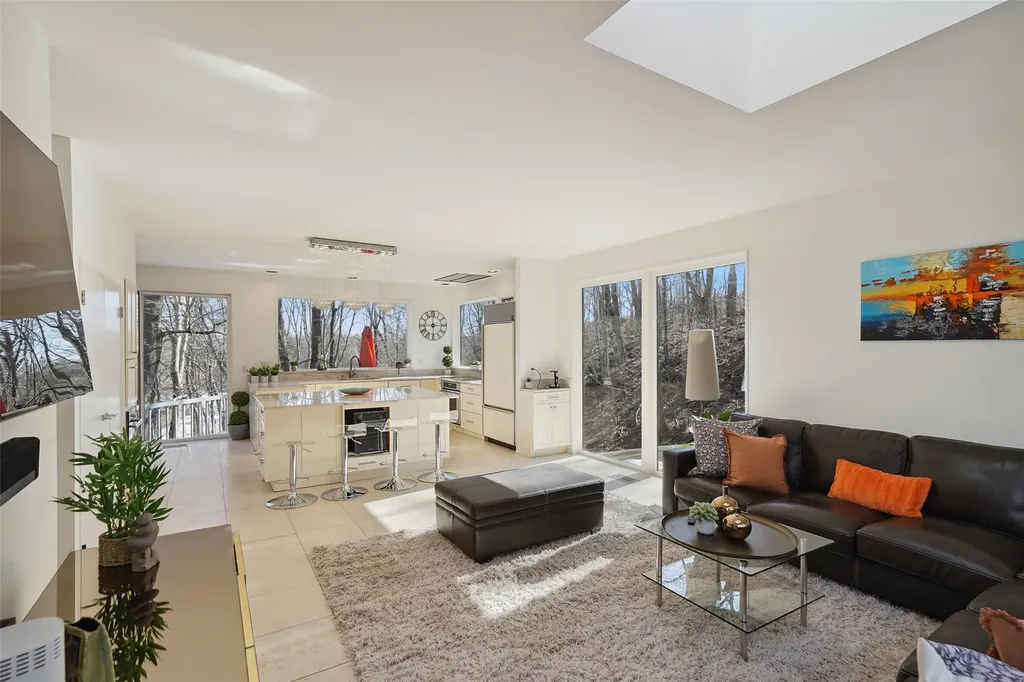 15 Sarles Road Pound Ridge NY 10576