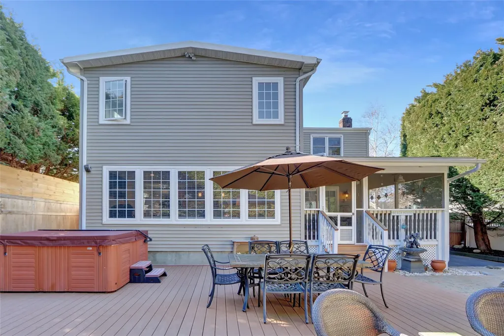 4 Laurel Place Bethpage NY 11714