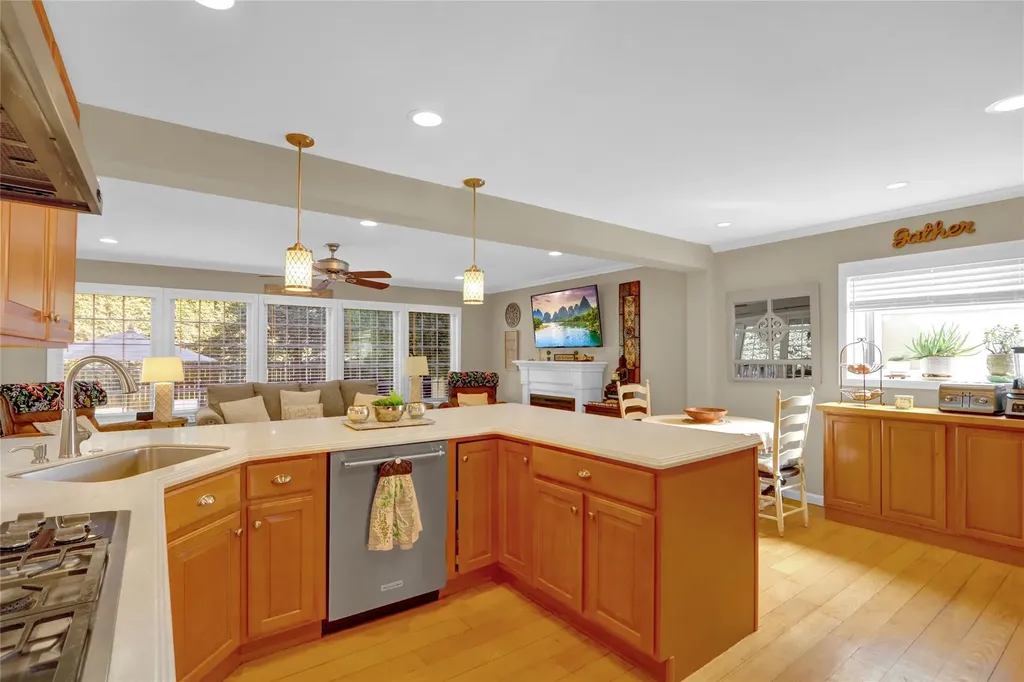 4 Laurel Place Bethpage NY 11714