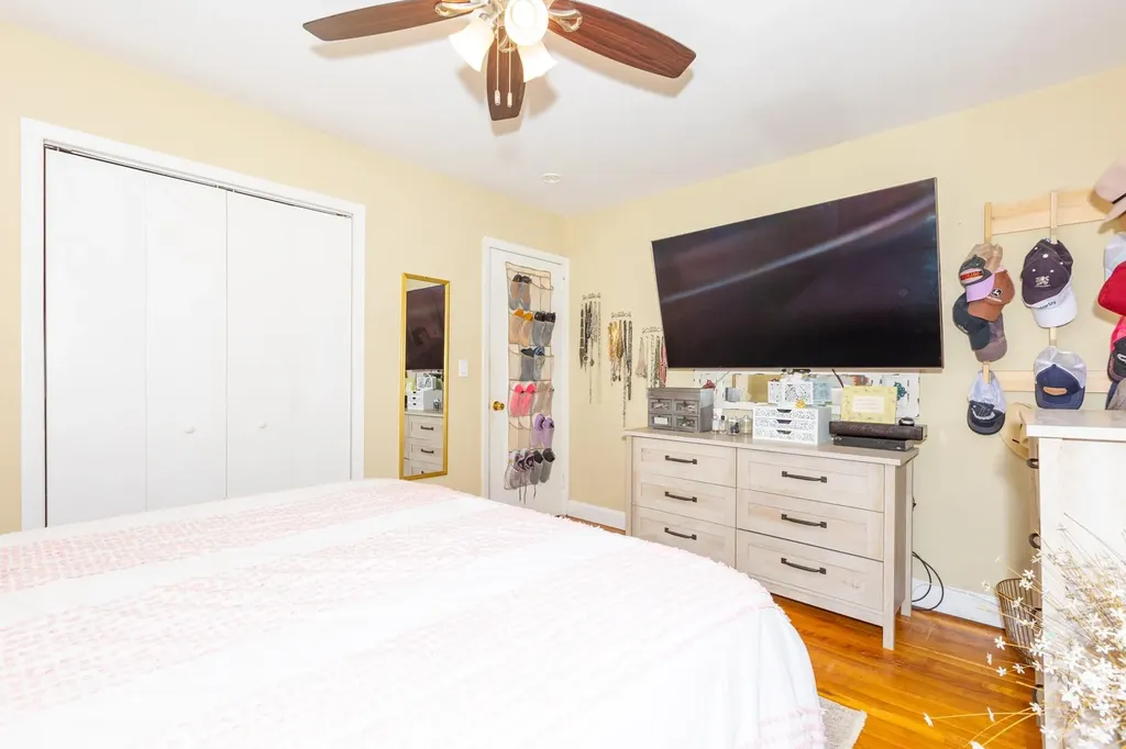 33 Community Road Bay Shore NY 11706