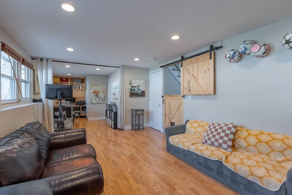 33 Community Road Bay Shore NY 11706