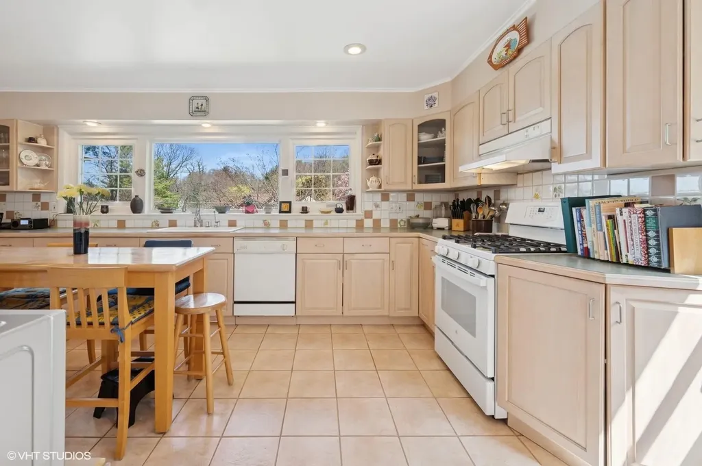 30 Birch Way Tarrytown NY 10591