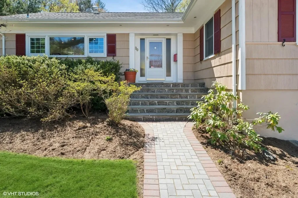 30 Birch Way Tarrytown NY 10591