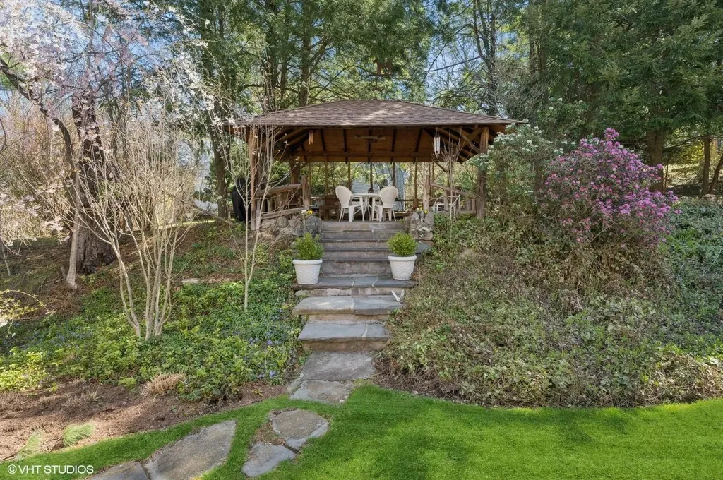 30 Birch Way Tarrytown NY 10591