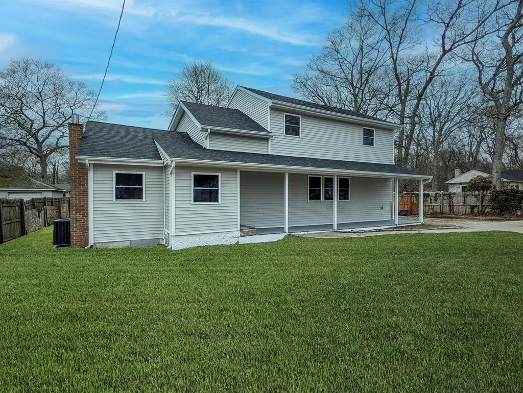 206 Longfellow Drive Mastic Beach NY 11951