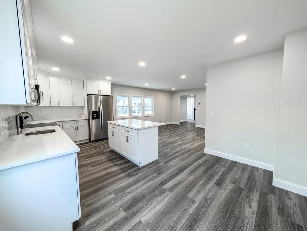 206 Longfellow Drive Mastic Beach NY 11951