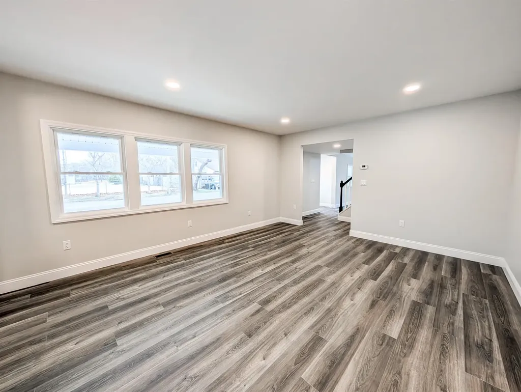 206 Longfellow Drive Mastic Beach NY 11951