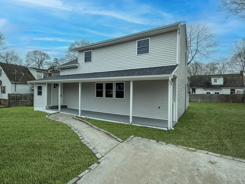 206 Longfellow Drive Mastic Beach NY 11951