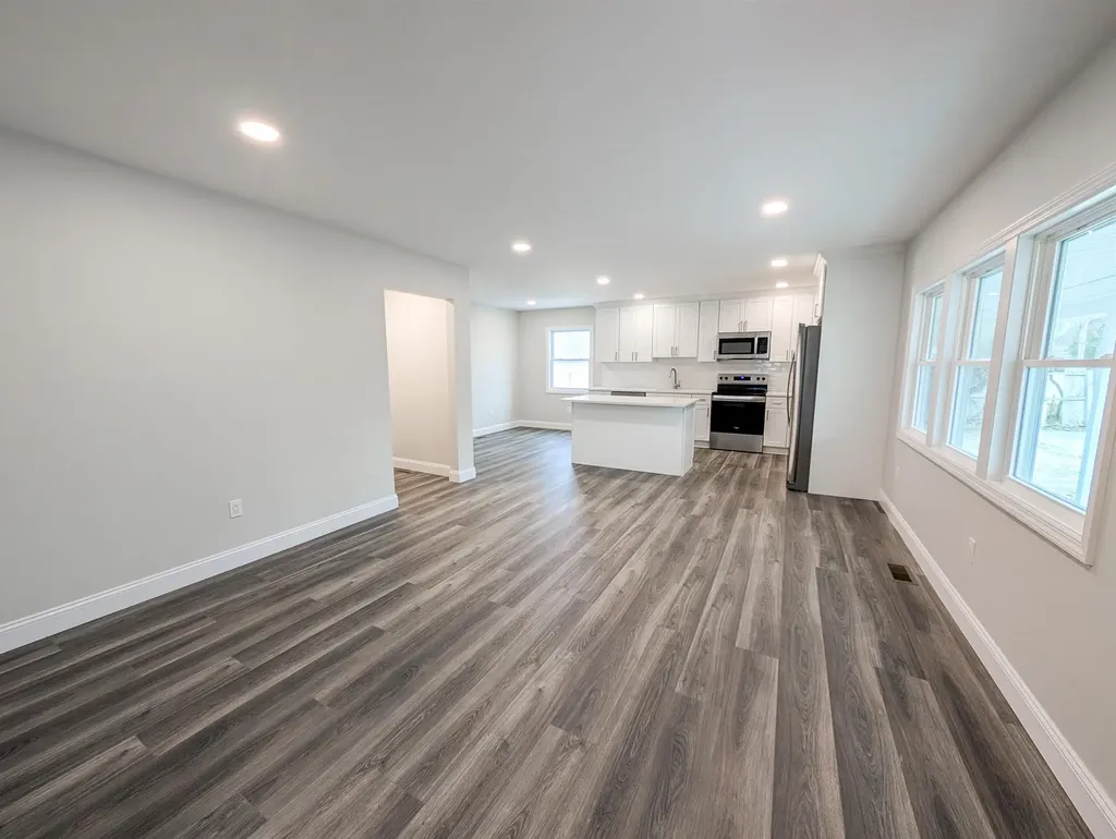 206 Longfellow Drive Mastic Beach NY 11951