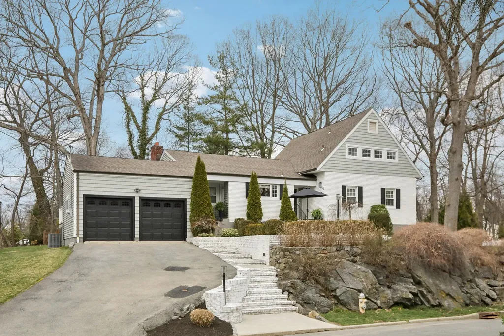 52 Stony Run New Rochelle NY 10804