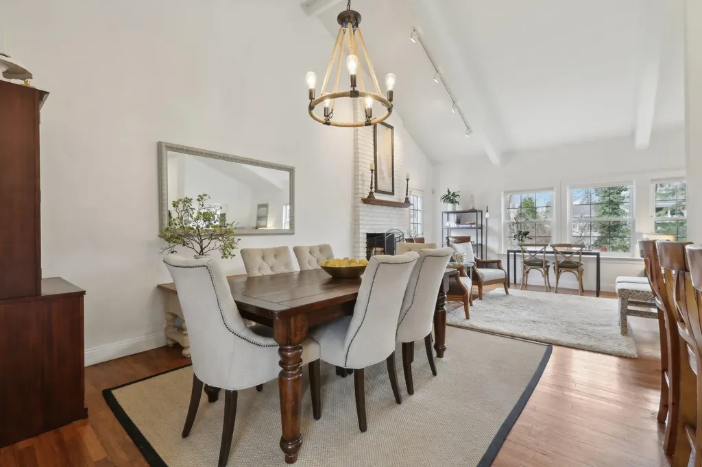52 Stony Run New Rochelle NY 10804