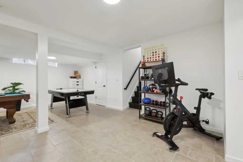 52 Stony Run New Rochelle NY 10804