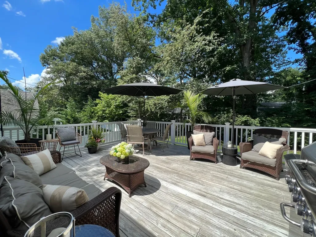 52 Stony Run New Rochelle NY 10804