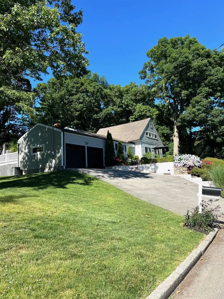 52 Stony Run New Rochelle NY 10804