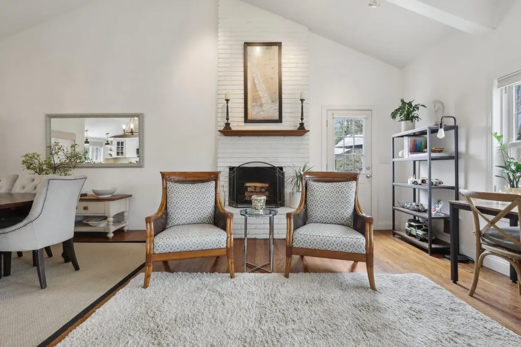 52 Stony Run New Rochelle NY 10804