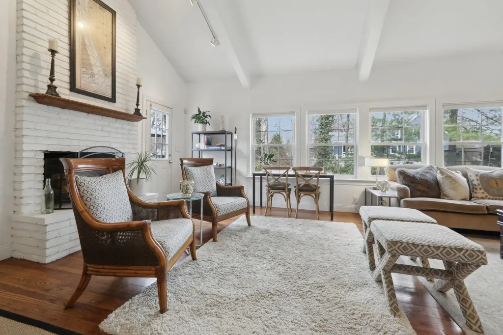 52 Stony Run New Rochelle NY 10804