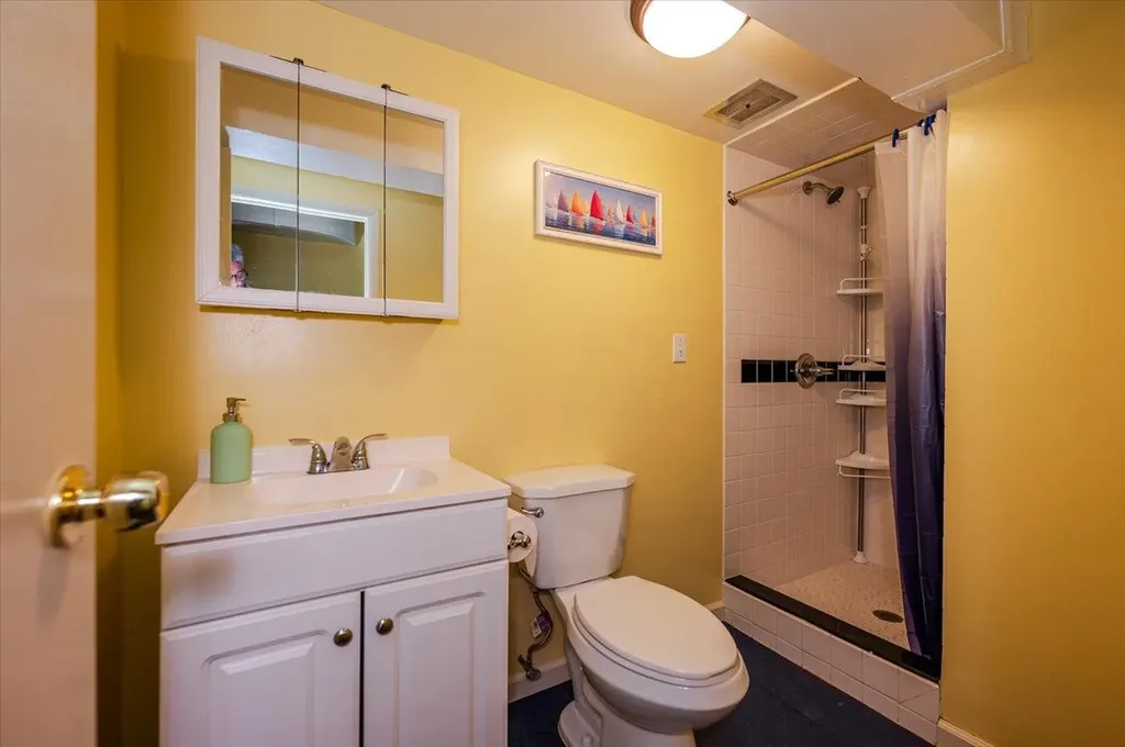 17 Firethorne Lane Valley Stream NY 11581