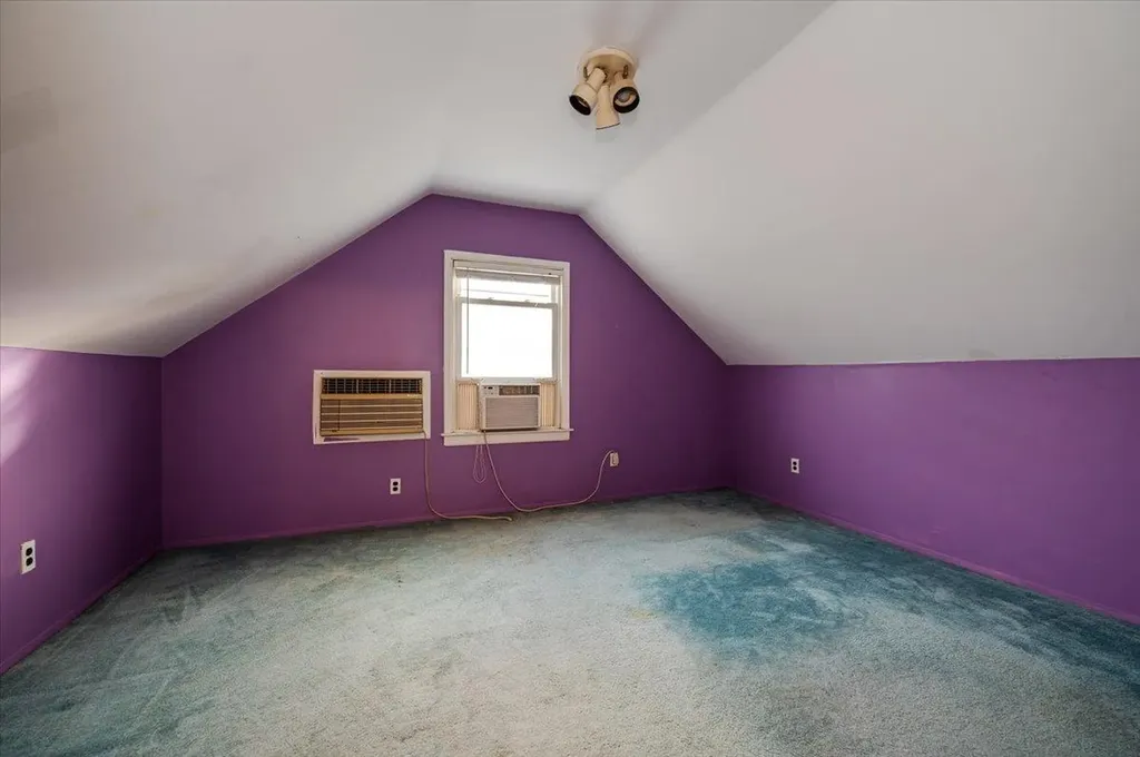17 Firethorne Lane Valley Stream NY 11581