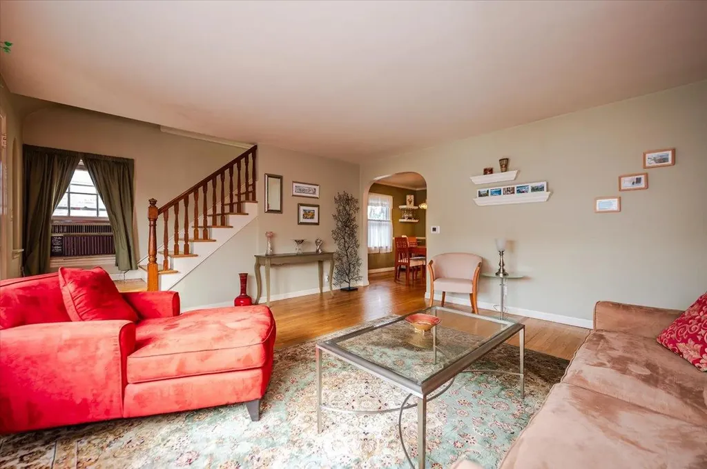 17 Firethorne Lane Valley Stream NY 11581