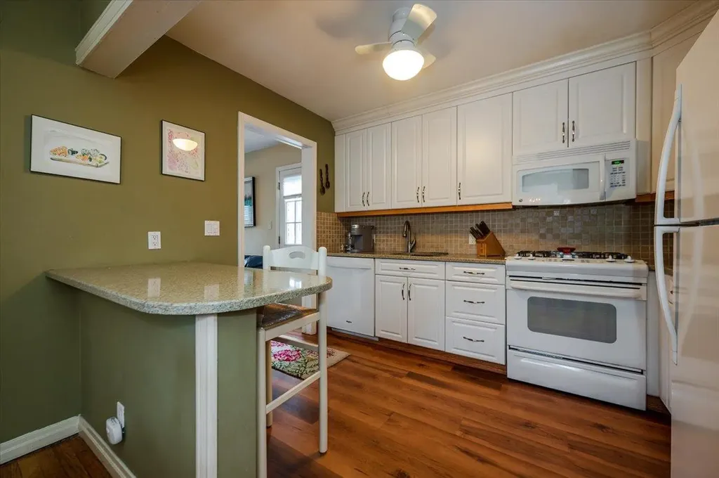 17 Firethorne Lane Valley Stream NY 11581