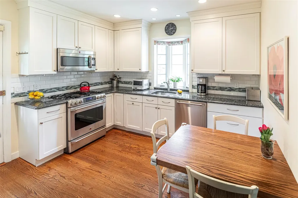 8 Crows Nest Road Bronxville NY 10708