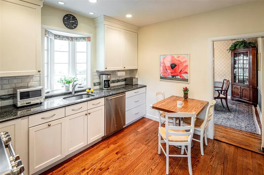 8 Crows Nest Road Bronxville NY 10708