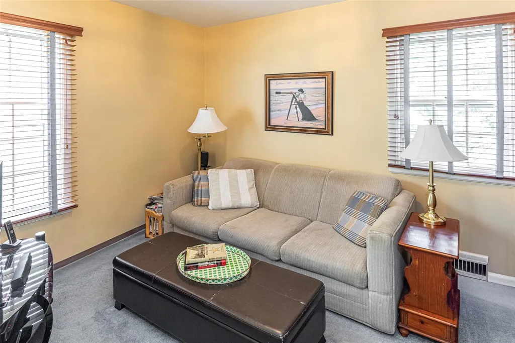 8 Crows Nest Road Bronxville NY 10708