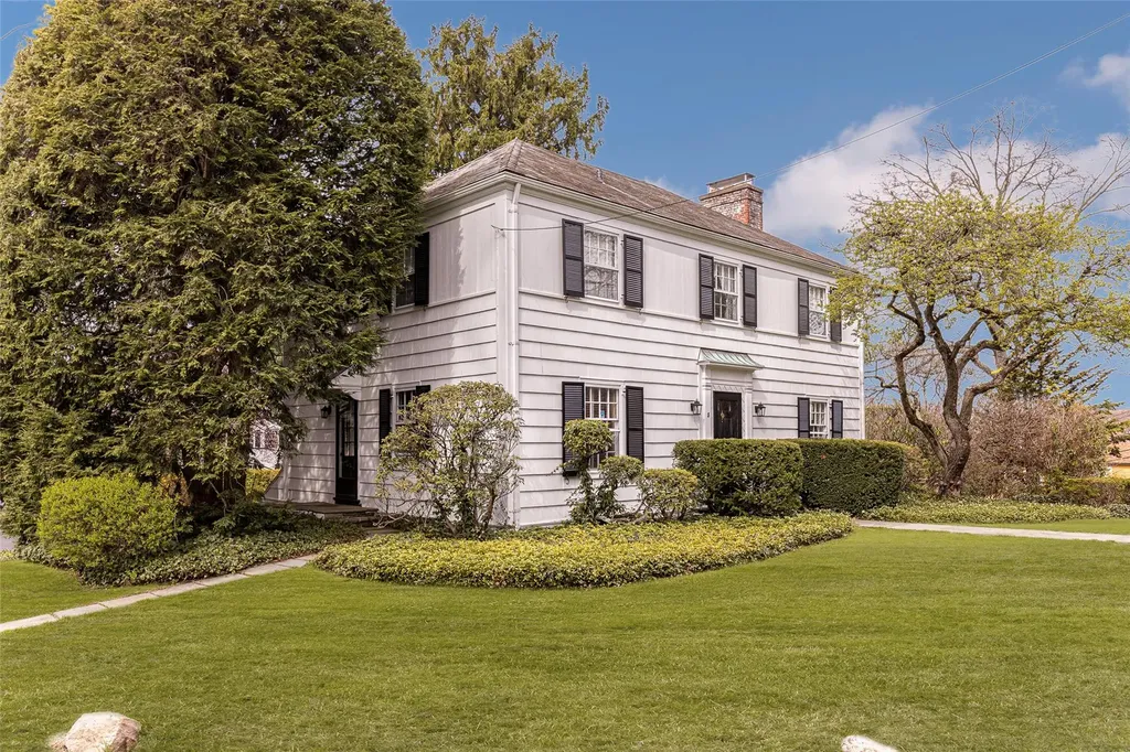 8 Crows Nest Road Bronxville NY 10708