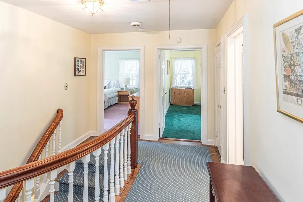 8 Crows Nest Road Bronxville NY 10708